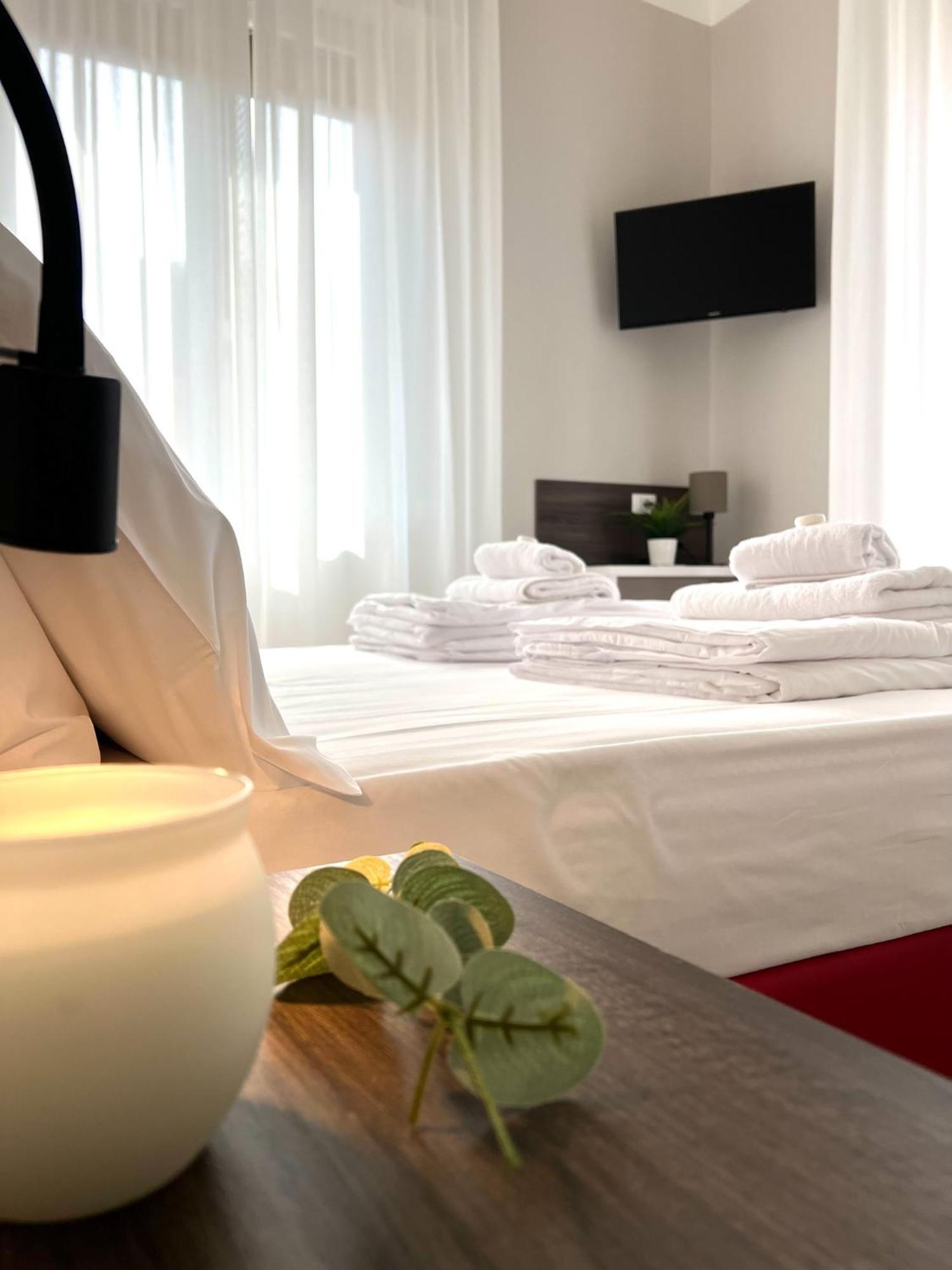 Hotel Benacus Torri Del Benaco