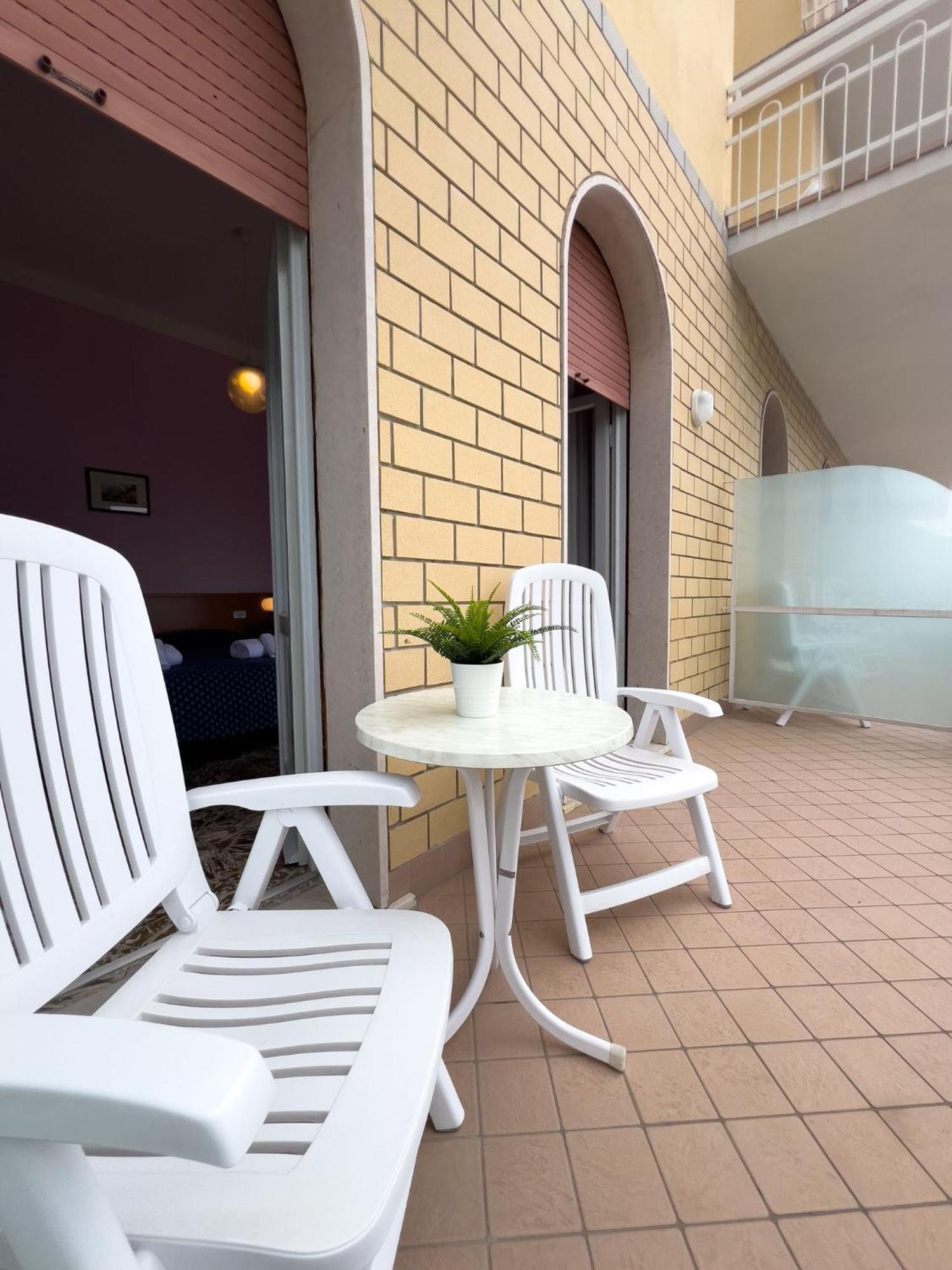 Hotel Benacus Torri Del Benaco