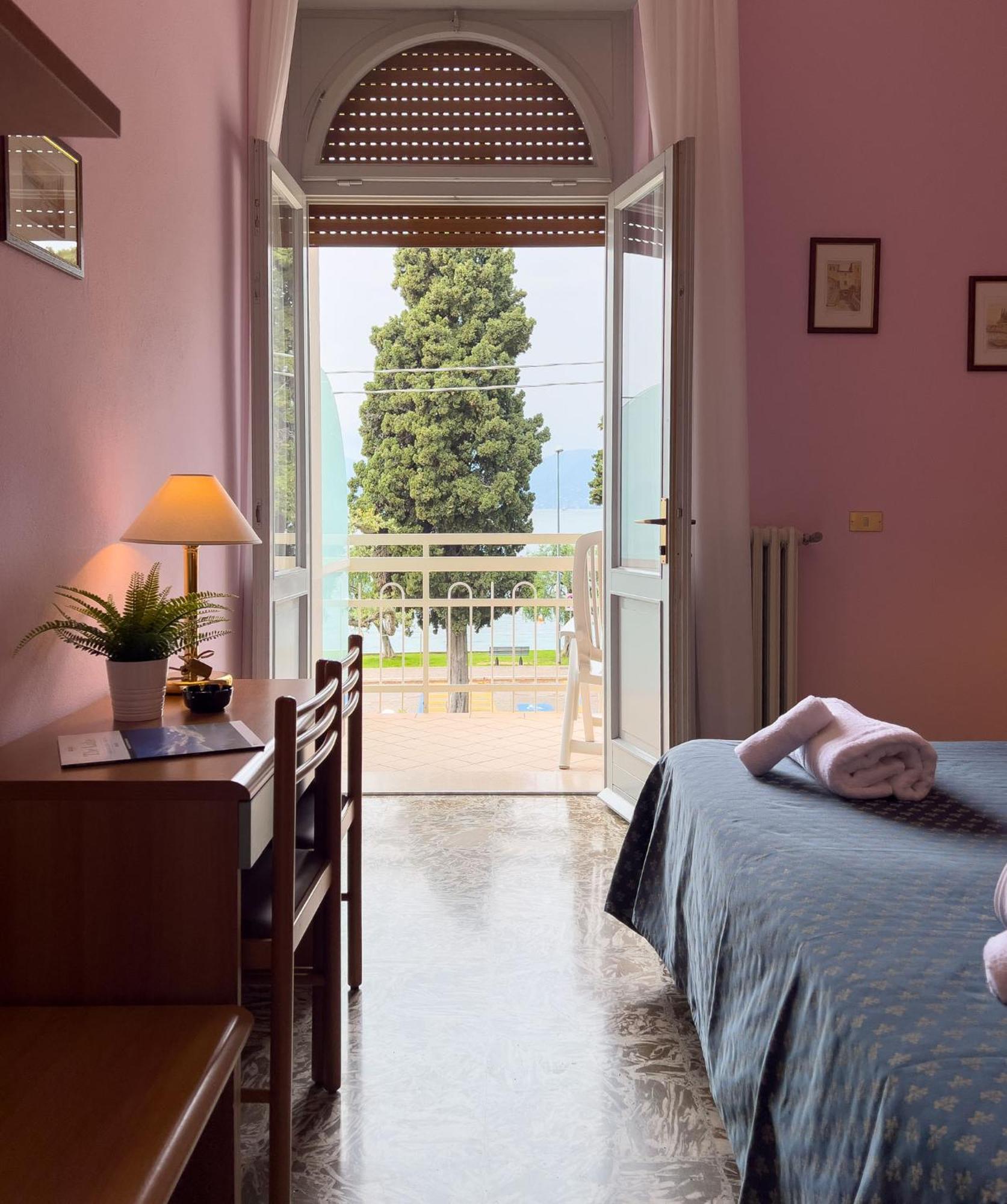 Hotel Benacus Torri Del Benaco