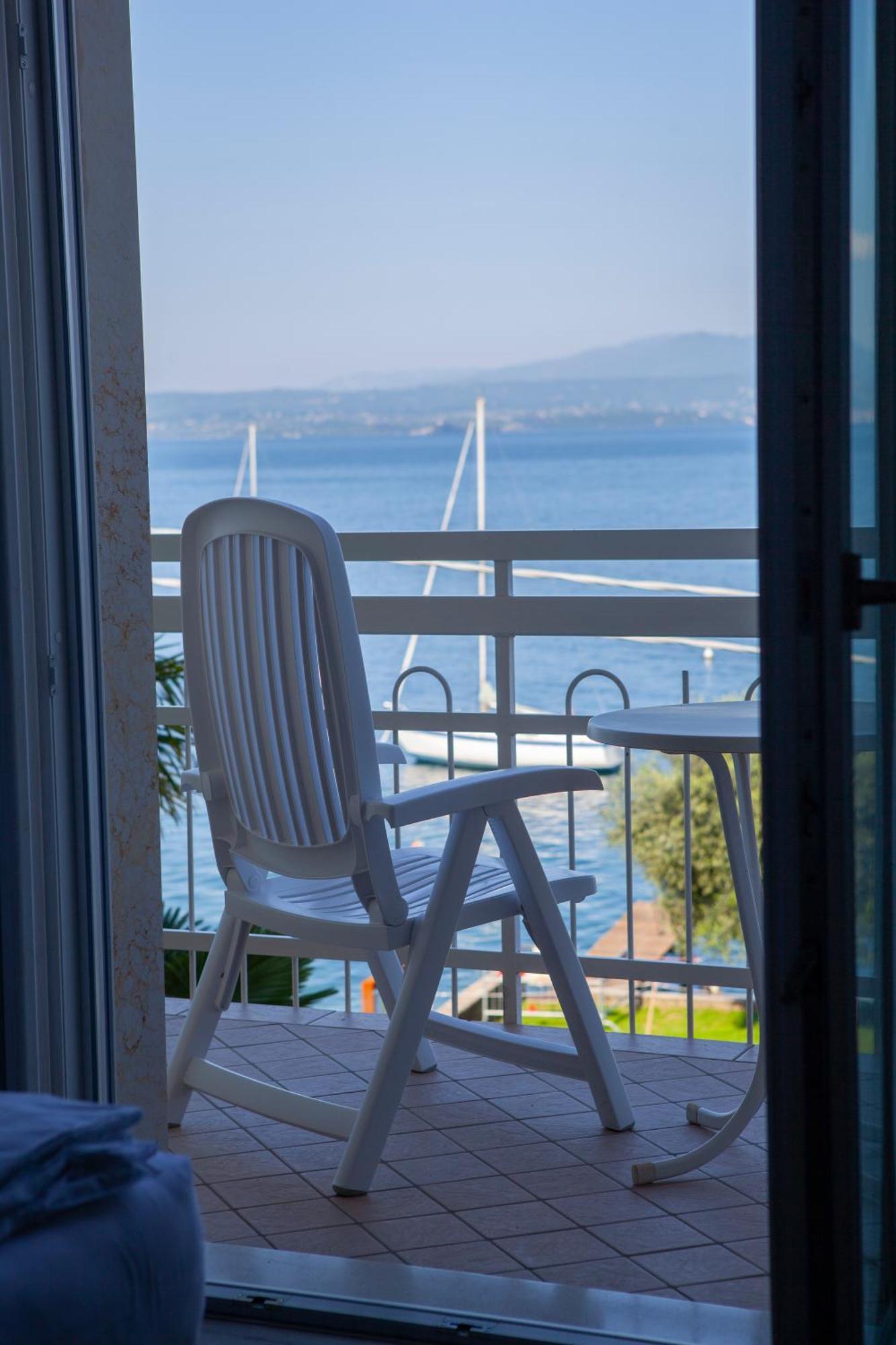 Benacus 3* Torri Del Benaco