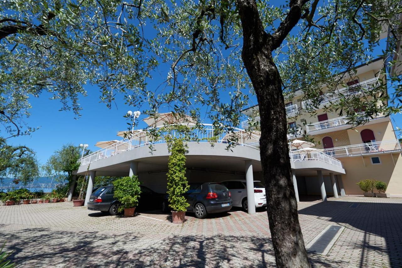 Benacus Hotel