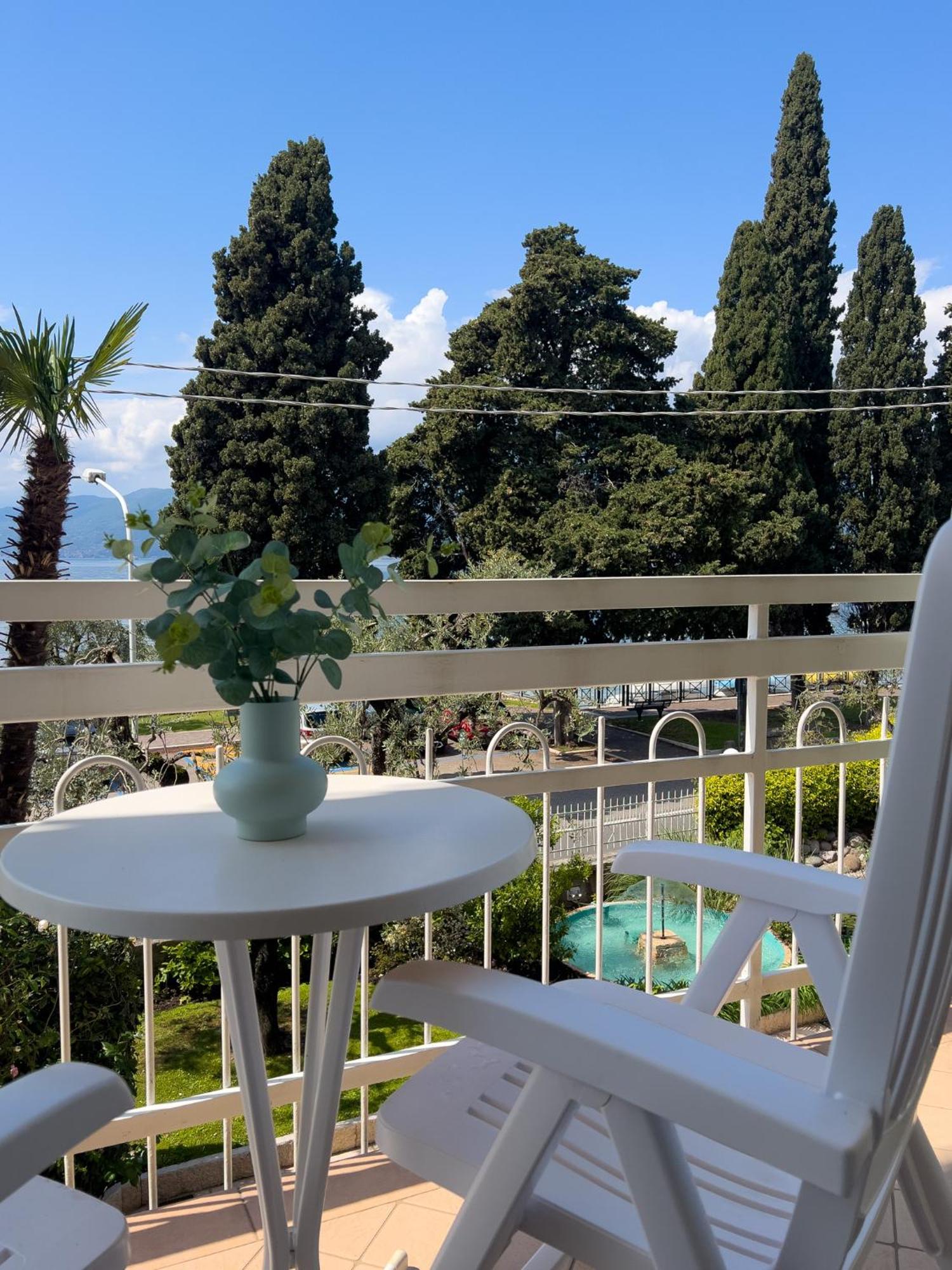 Hotel Benacus Torri Del Benaco