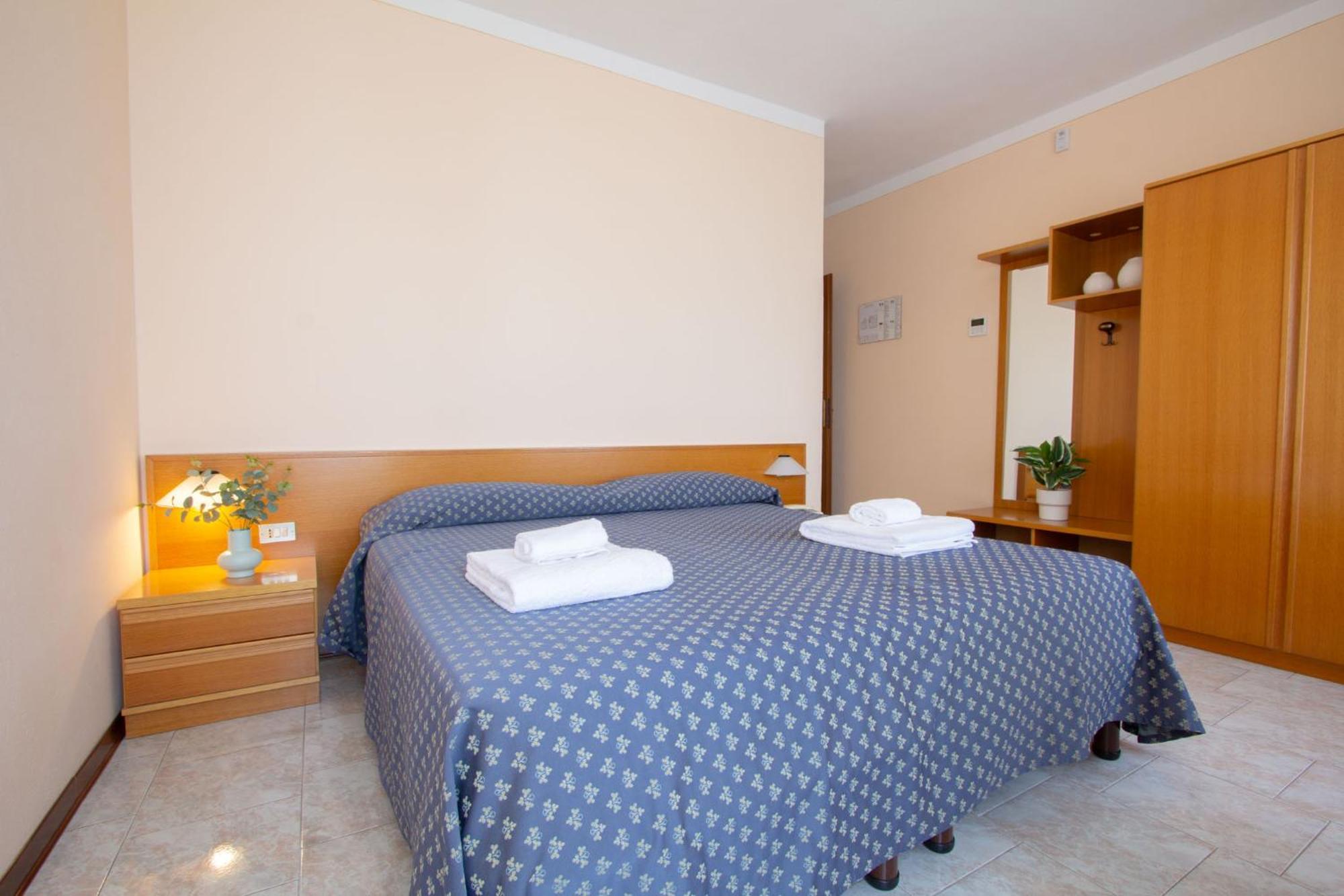 Benacus 3* Torri Del Benaco
