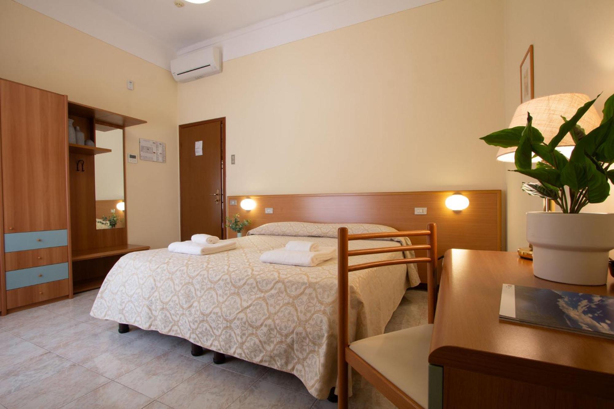 Benacus Hotel