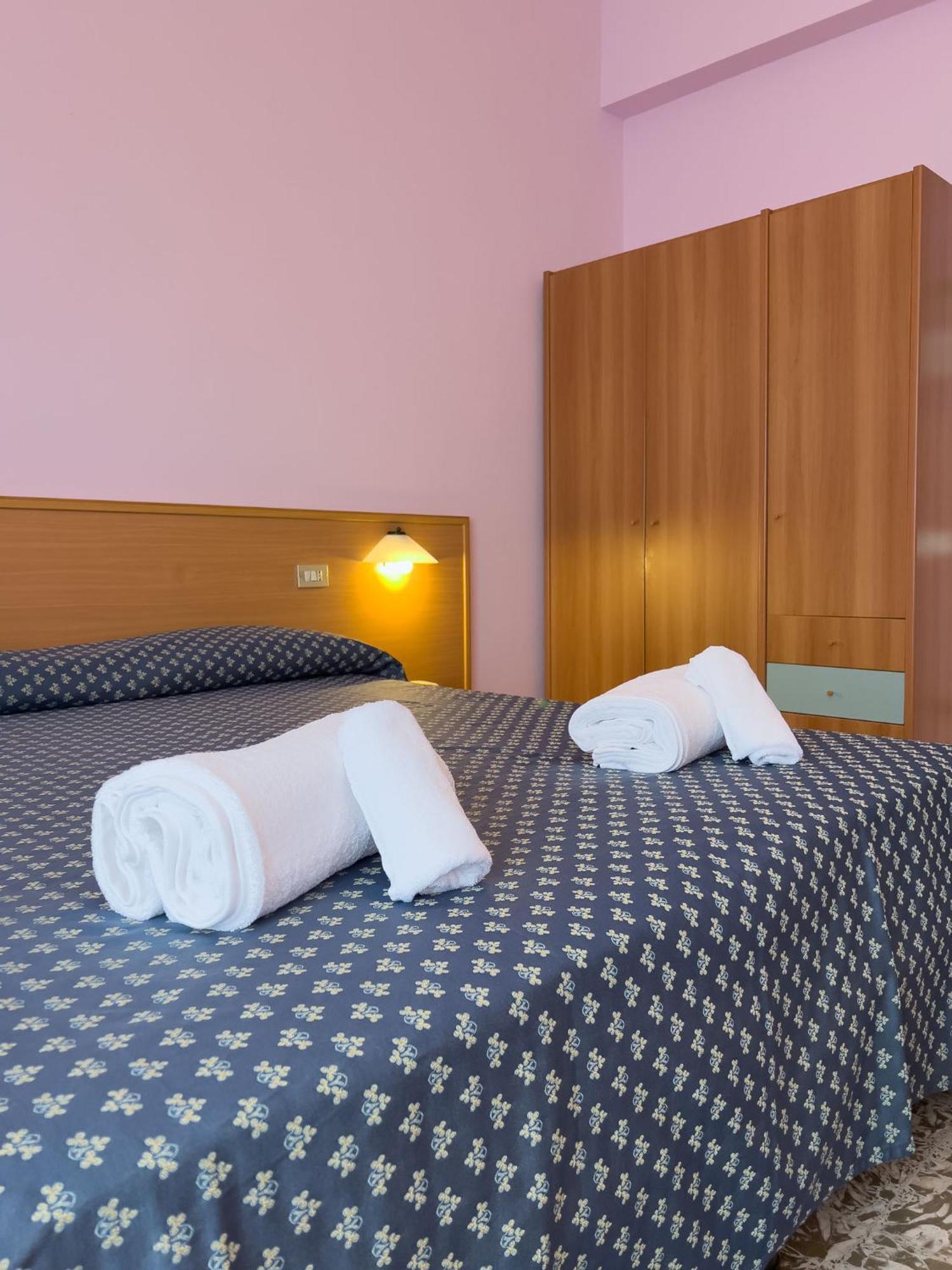 Benacus Hotel 3*