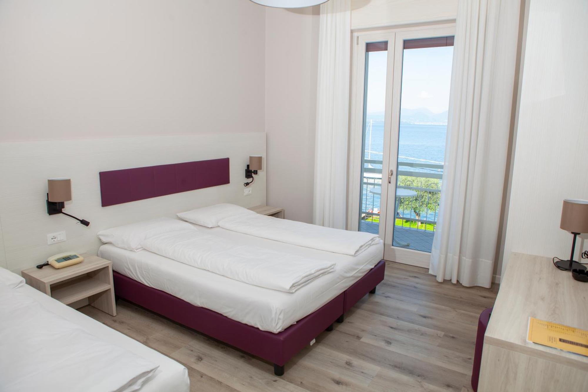 Benacus Hotel 3*